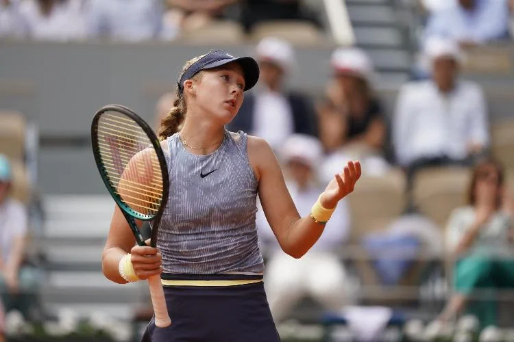 Андреева проиграла 361-й ракетке мира в четвертьфинале Roland Garros