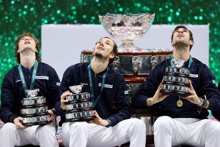 Рублёв, Медведев и Хачанов поборются за трофей на US Open — 2025 