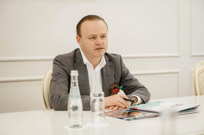 Владислав Даванков предложил создать нейросеть для судейства футбольных матчей