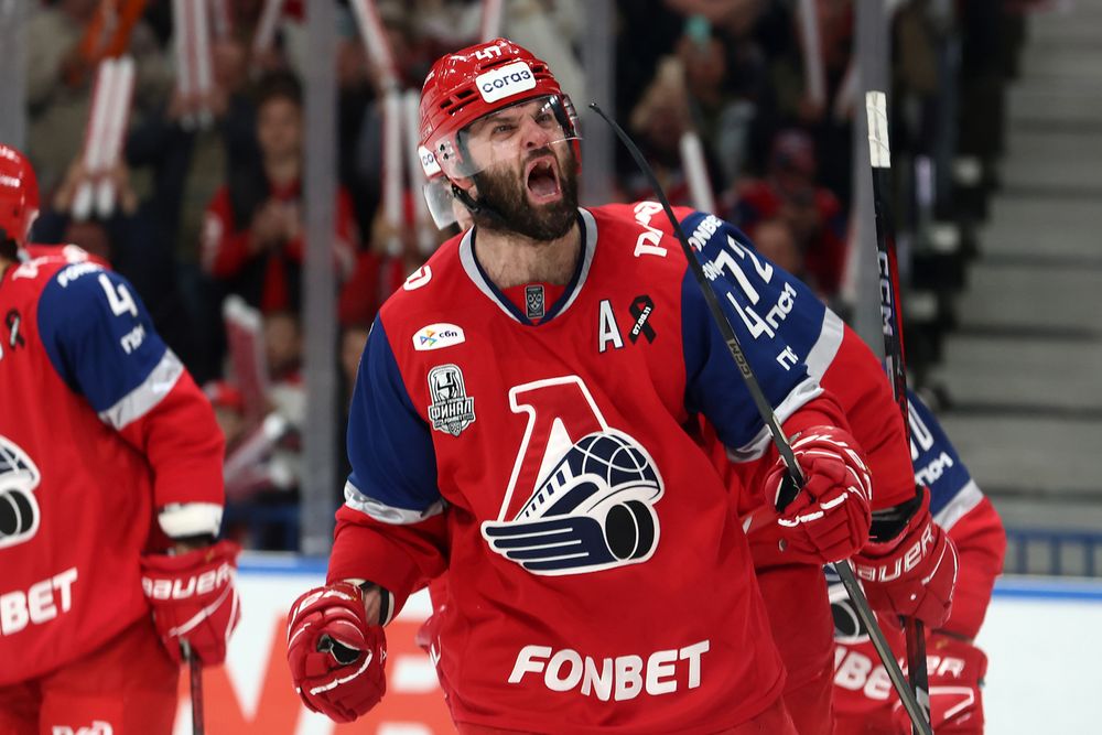 large_20250515_KHL_Lokomotiv_Traktor_094_d84ba62780.jpg
