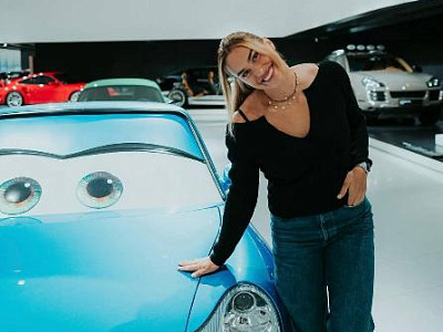 Арина Соболенко после поражения в Штутгарте купила Porsche за 350 тысяч евро