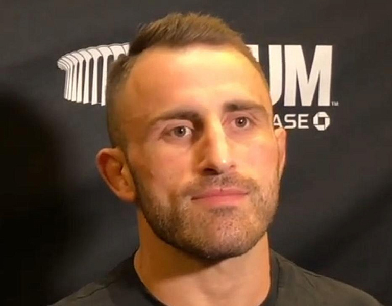 Волкановски возвращается: победа над Лопесом решением судей на UFC 314